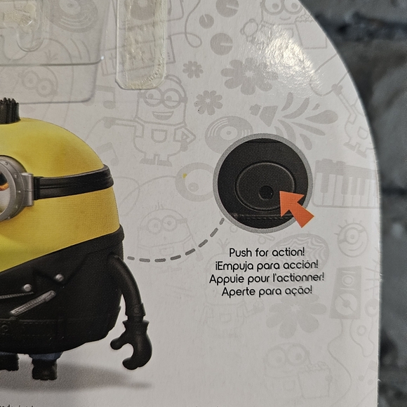 Illumination Presents Minions the Rise of Gru - Stone Tossing Otto Figure - NEW - Picture 6 of 8